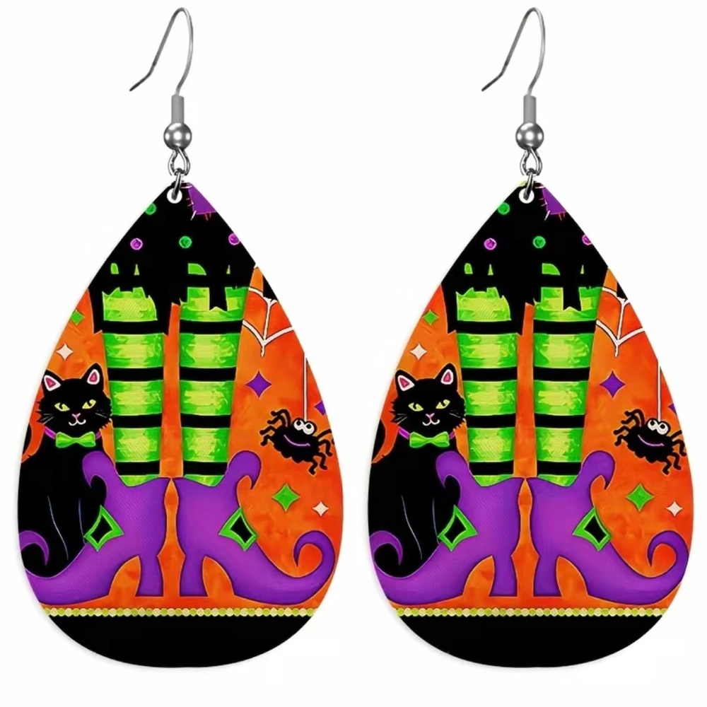 NWOT Halloween witch curly toe faux leather hook earrings